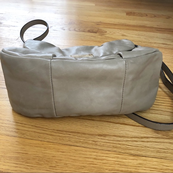 EUC Marc Jacobs Crossbody Messenger bag - Picture 5 of 8
